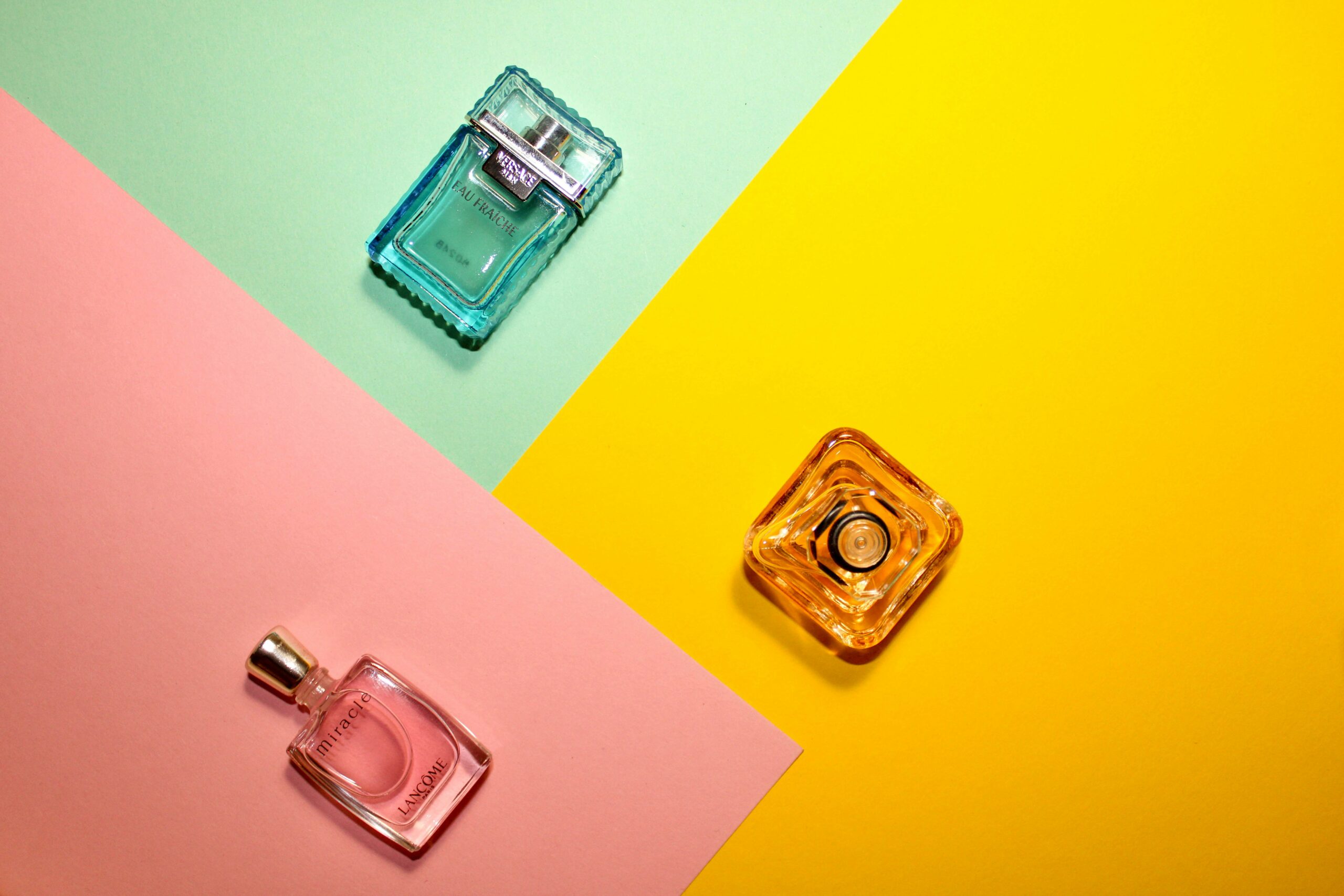 Paryskie Perfumy dla niej i dla niego – ranking zapachów damskich i męskich na każdą okazję